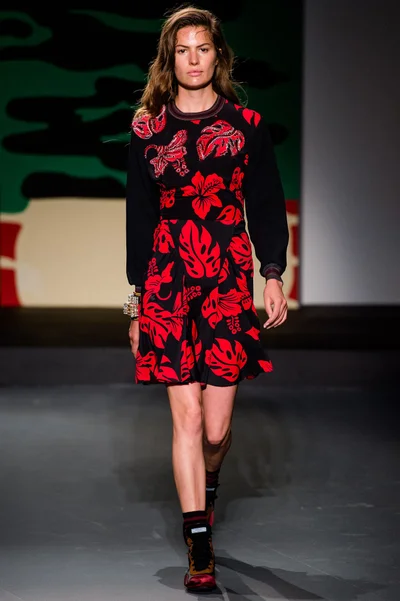 Look 28